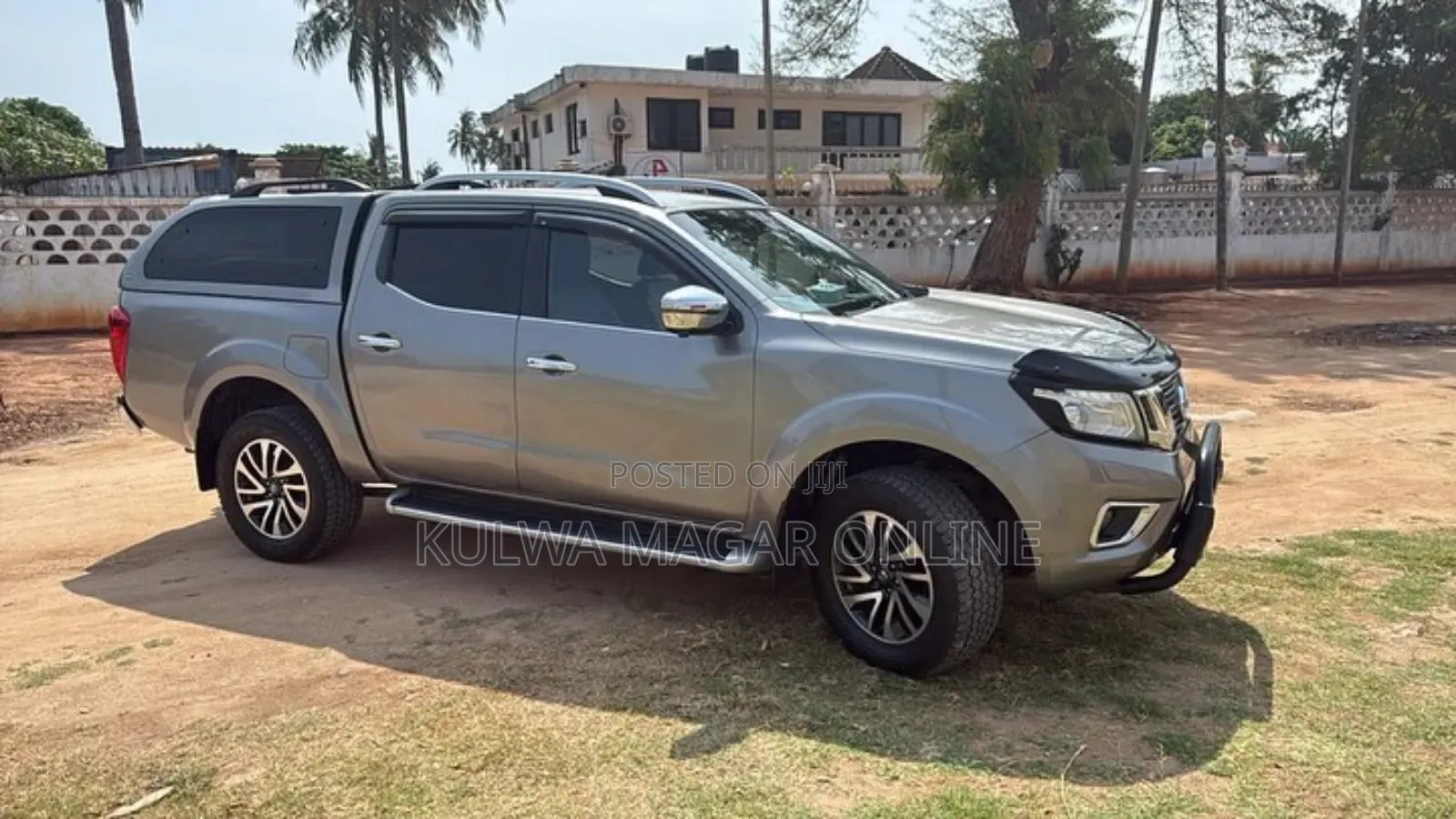 Nissan Navara 2017 Silver