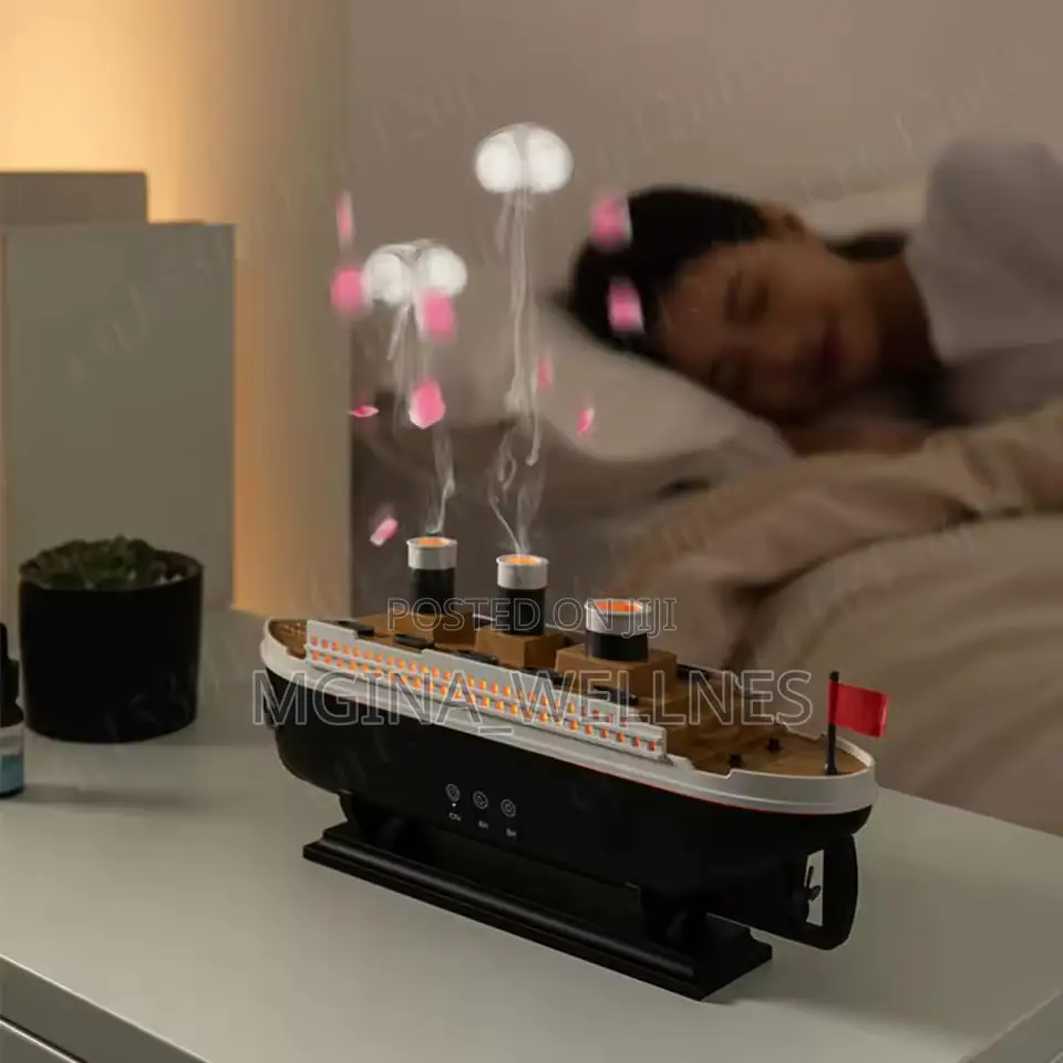 Titanic-Shaped Air Humidifier
