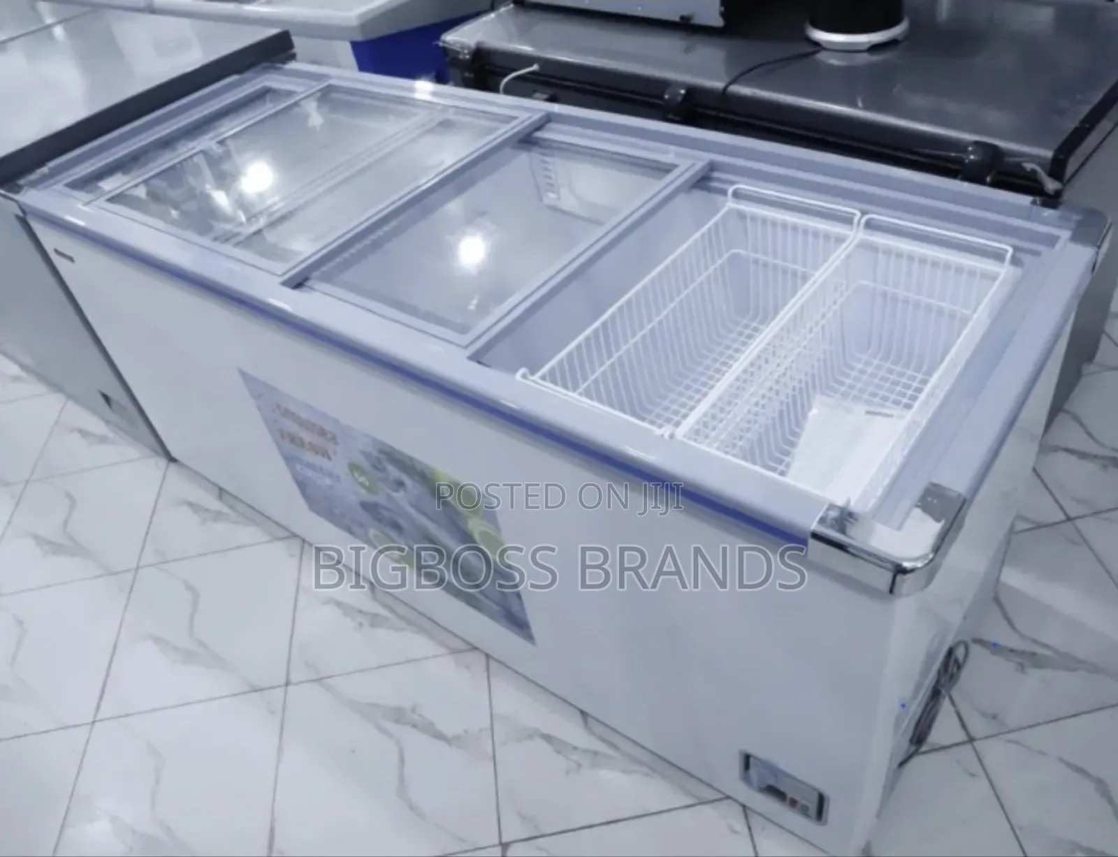Snowsea Showcase Freezer 600L