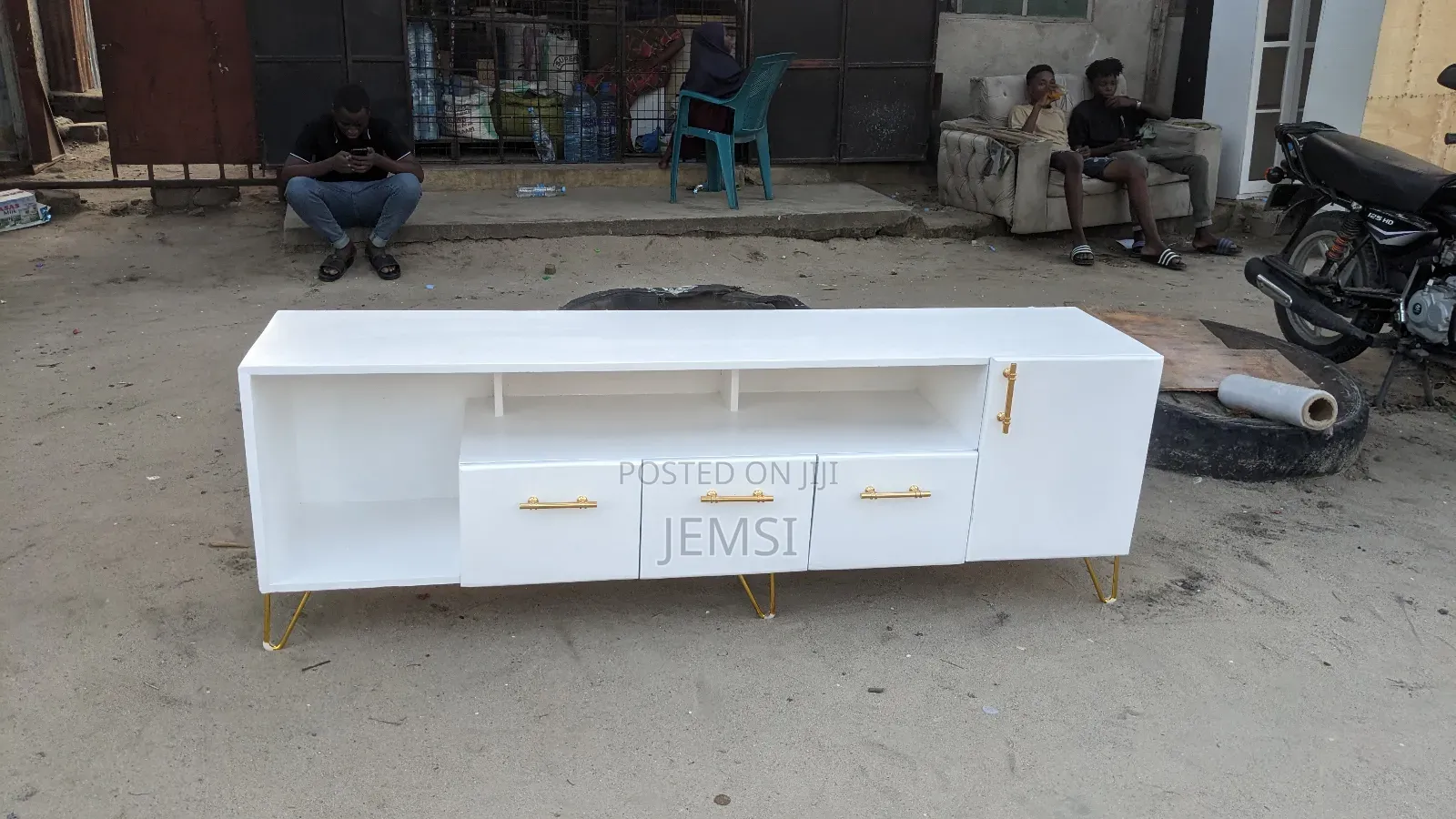 TV Stand /Showcase