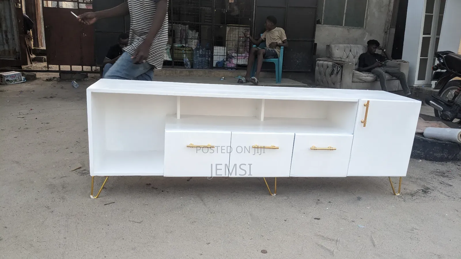 TV Stand /Showcase