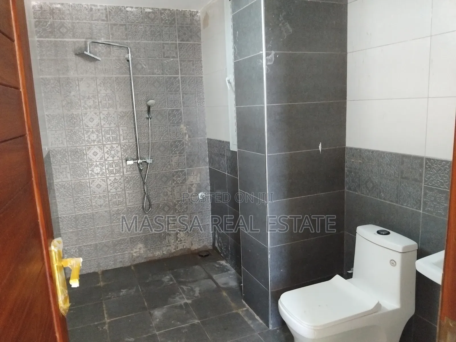 3bdrm Apartment in Upanga West for rent