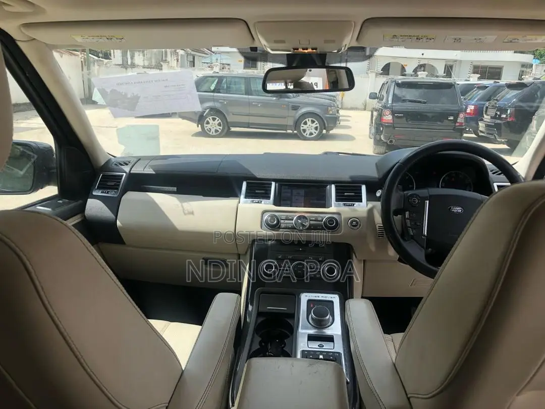 Land Rover Range Rover Sport HSE 4x4 (5.0L 8cyl 6A) 2012 Black