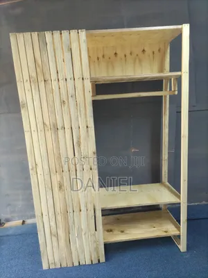 Kabati La Pallet Wood Color