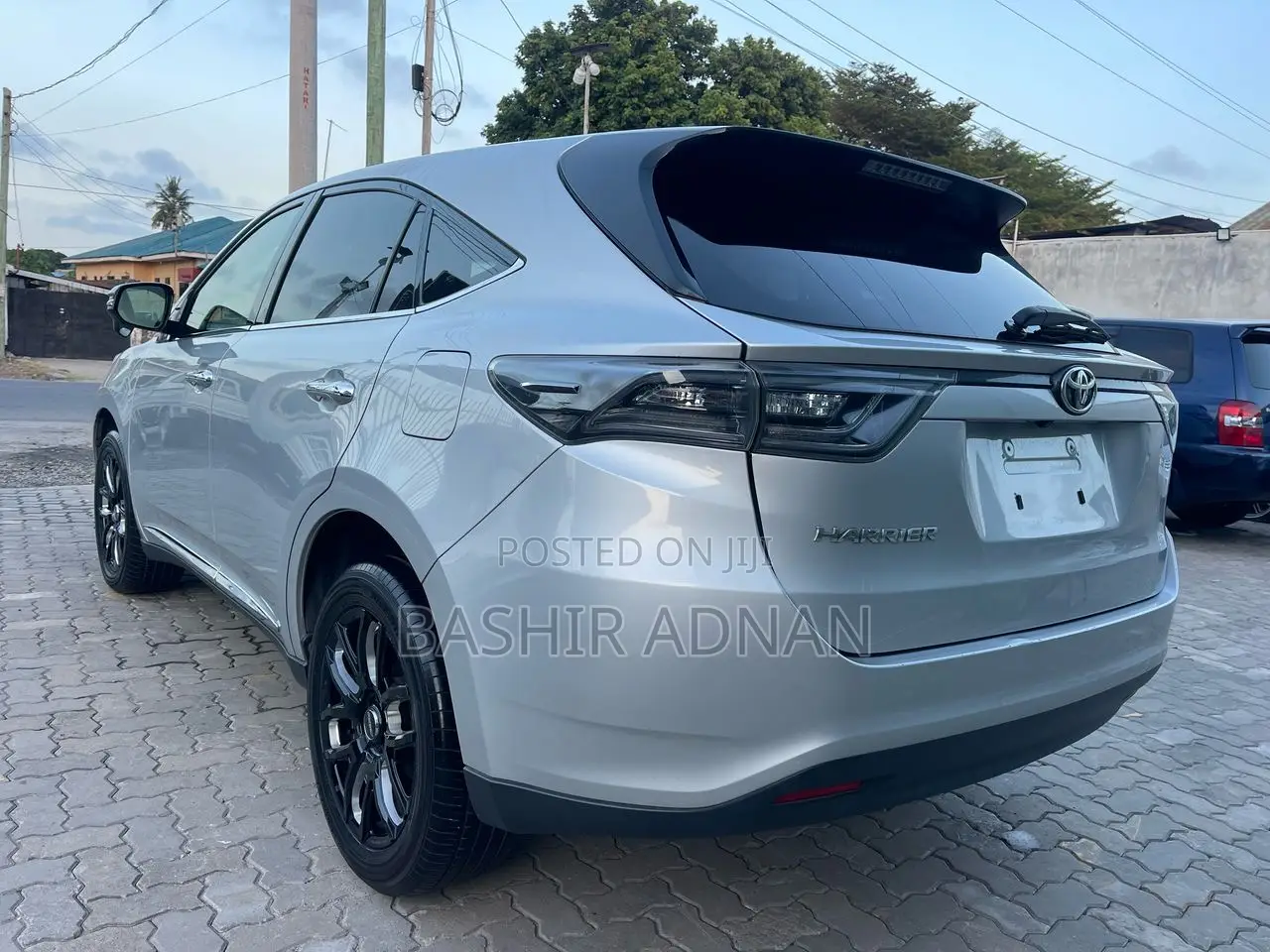 Toyota Harrier 2.0 2015 Silver