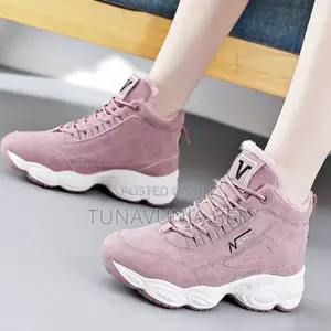 Nahz Sneakers