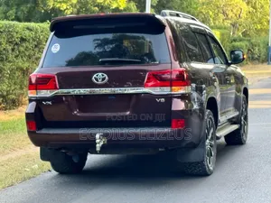 Toyota Land Cruiser 2008 Purple