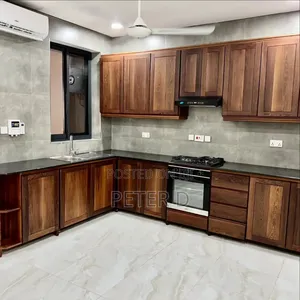 3bdrm Apartment in Upanga West for rent