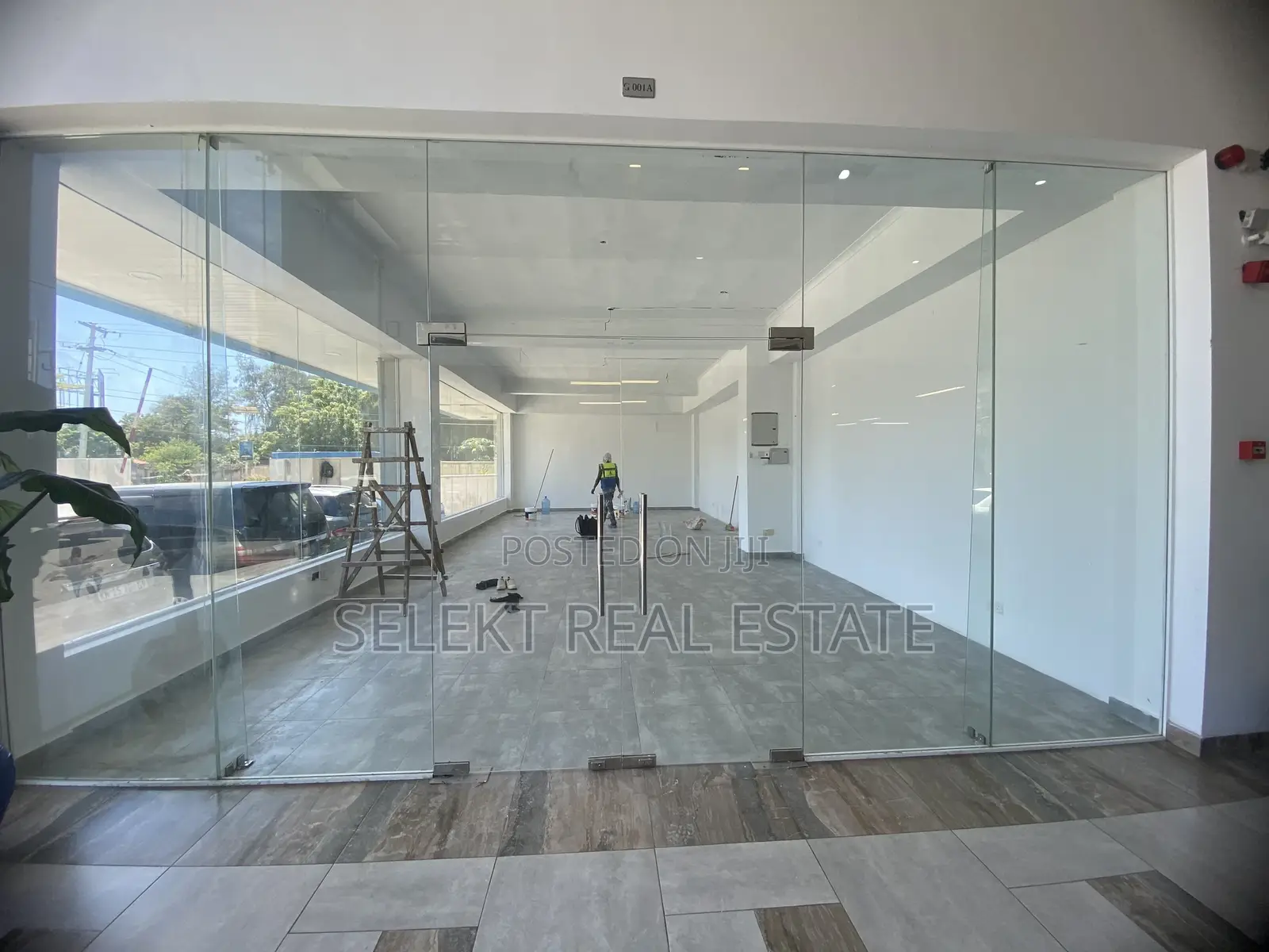 (80,160 and 240)Sqm Showroom/Commercial Space in Oysterbay
