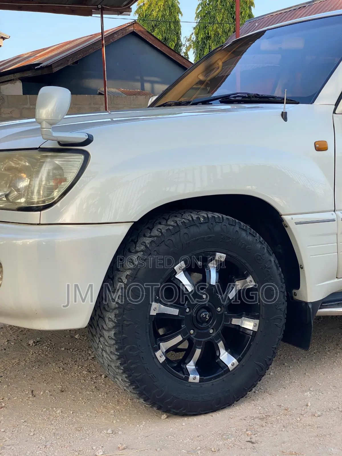 Lexus LX 470 1999 Pearl