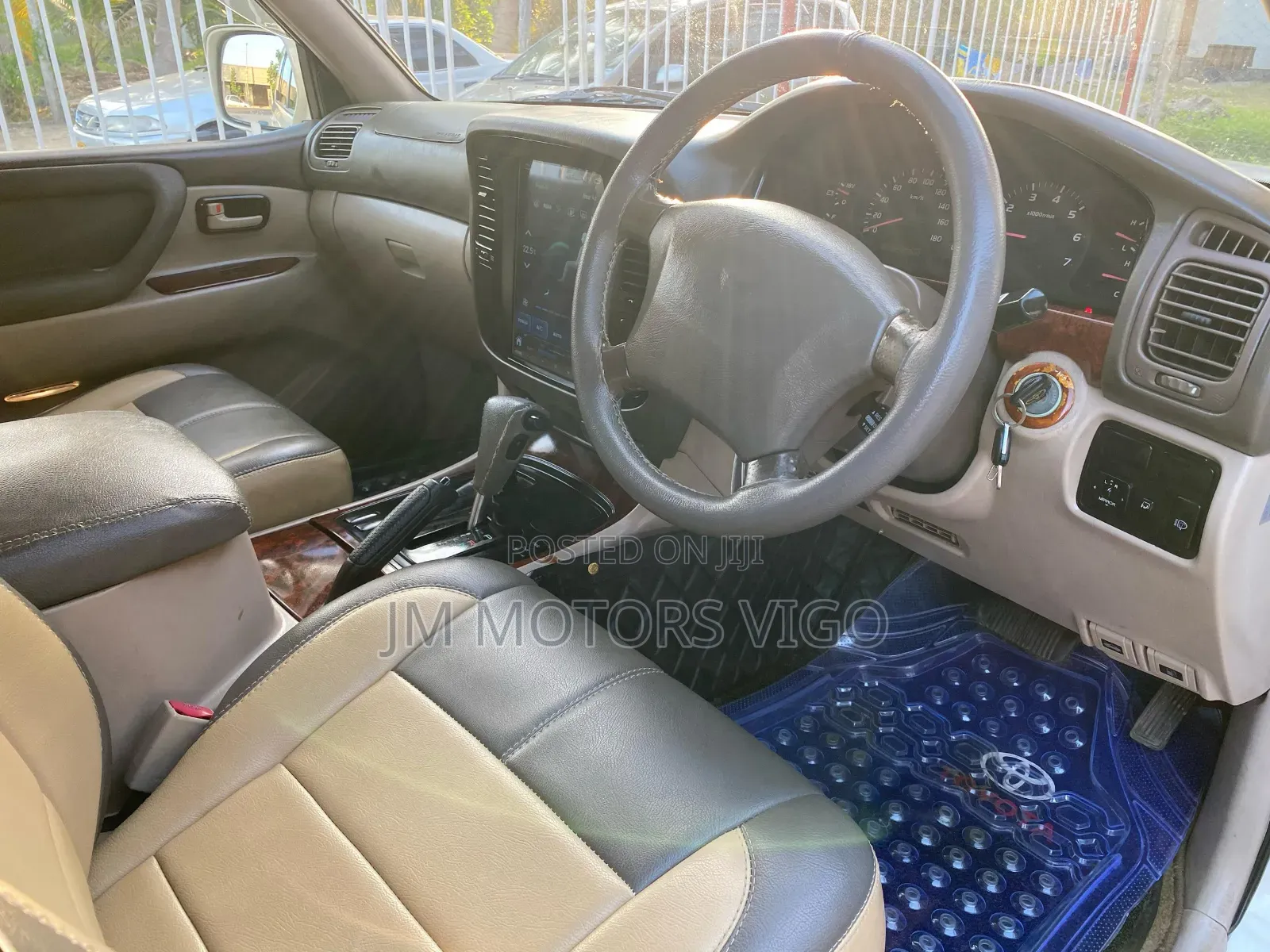 Lexus LX 470 1999 Pearl