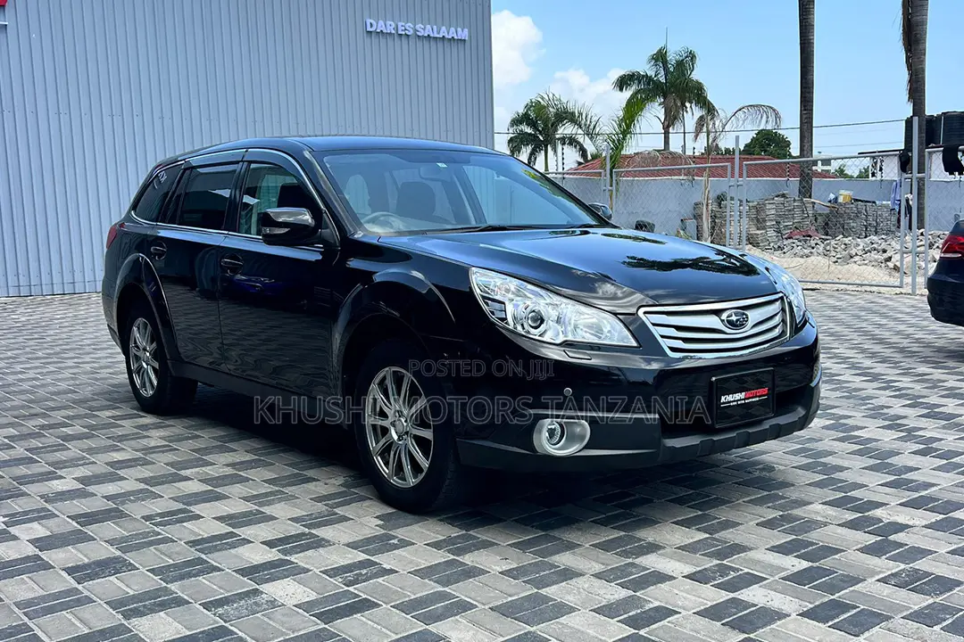 Subaru Outback 2010 Black