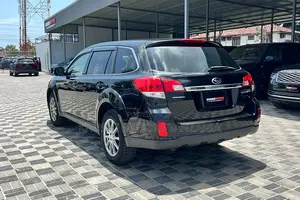 Subaru Outback 2010 Black