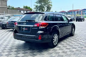 Subaru Outback 2010 Black