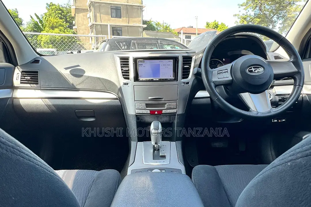 Subaru Outback 2010 Black