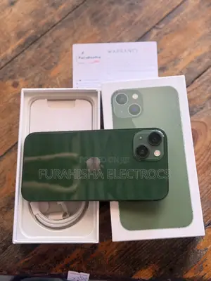 New Apple iPhone 13 128 GB Green
