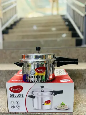 *Pigeon Deluxe.Aluminium Pressure Cooer* Capacity: 7.5L*