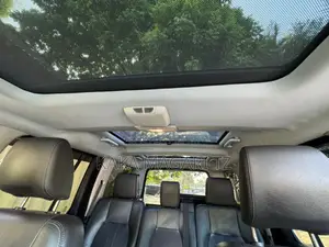 Land Rover Discovery 2015 Pearl