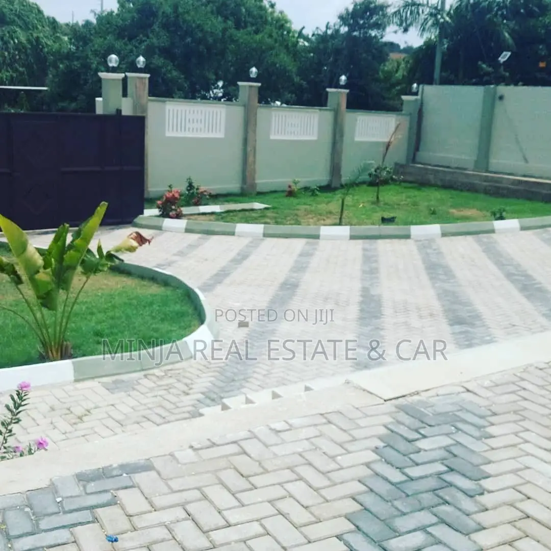 4bdrm House in Goba for sale