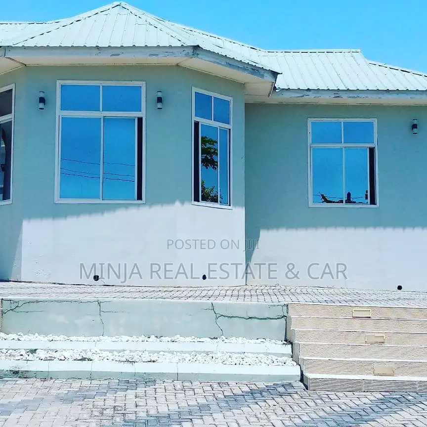 4bdrm House in Goba for sale
