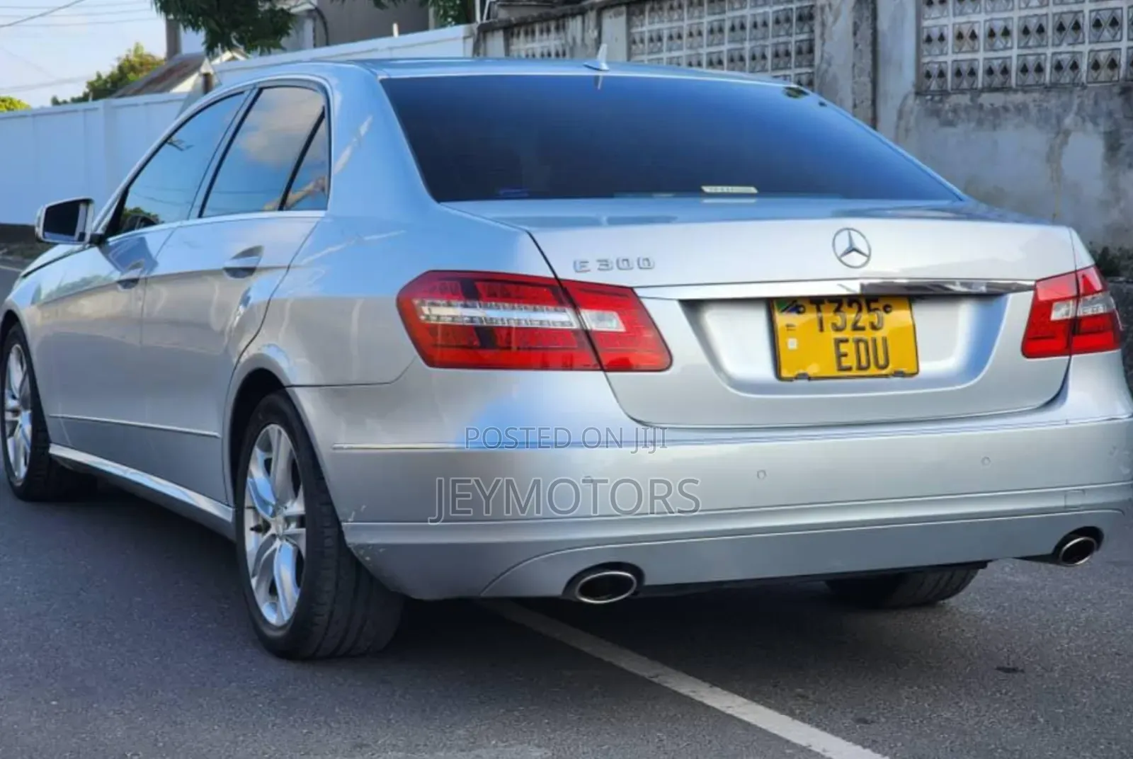 Mercedes-Benz E300 2012 Silver