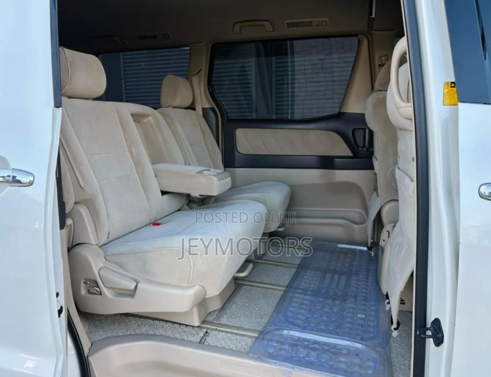 Toyota Alphard 2006 White