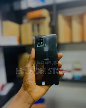 New Sharp Aquos zero6 128 GB Black