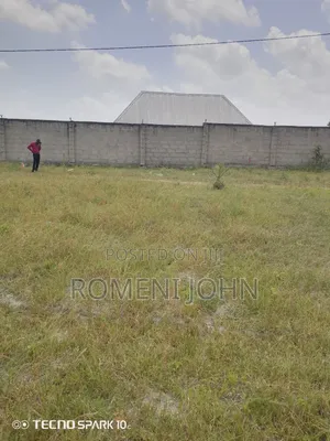 Kiwanja Sqmit 100 Kinauzwa Milioni 3,700,000/ Majohe Viwege.