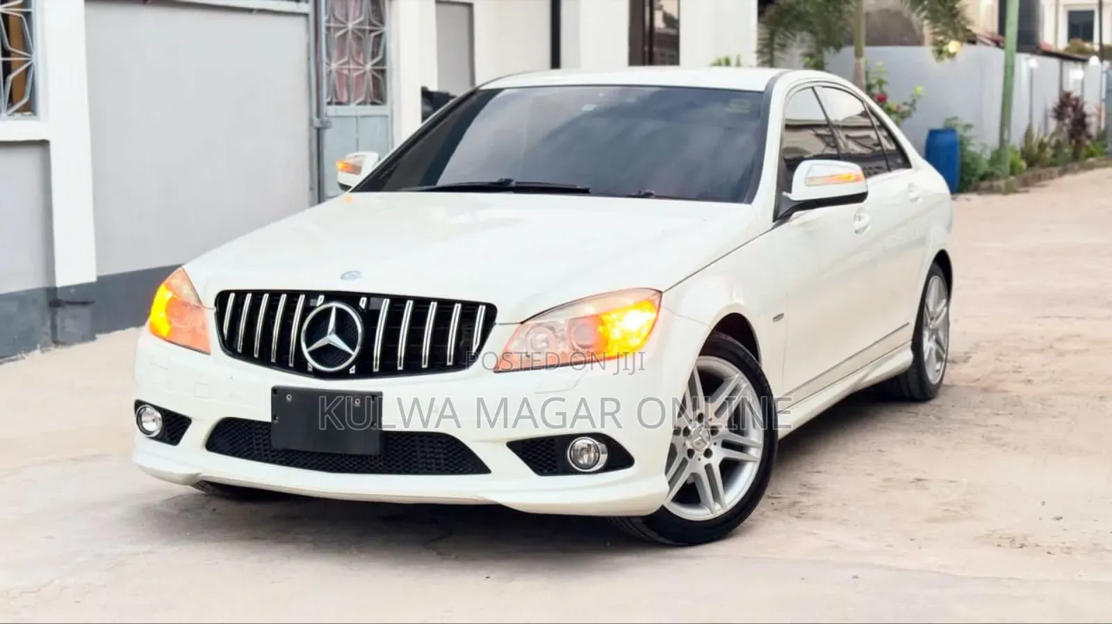 Mercedes-Benz C-Class 2009 White