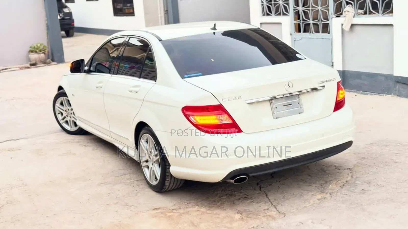 Mercedes-Benz C-Class 2009 White