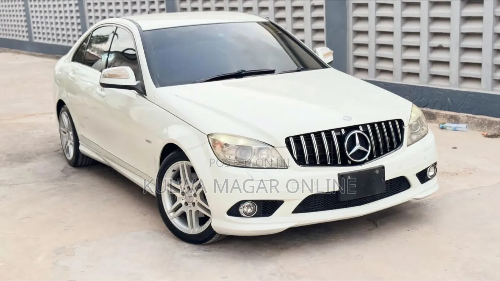 Mercedes-Benz C-Class 2009 White