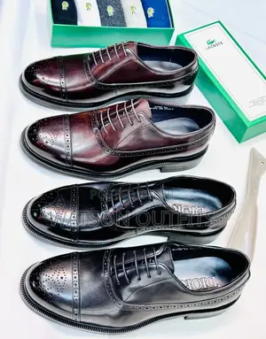 Dior Ya Ngozi Nyeusi Brown