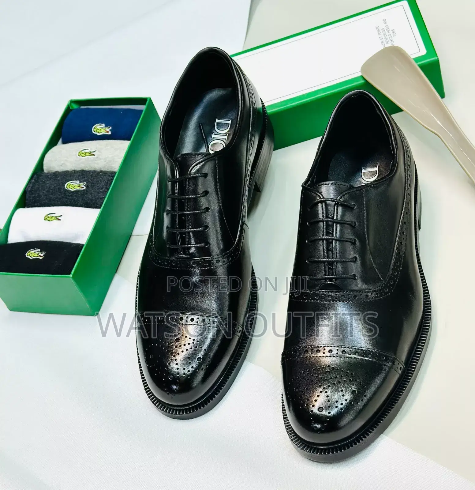 Dior Ya Ngozi Nyeusi Brown