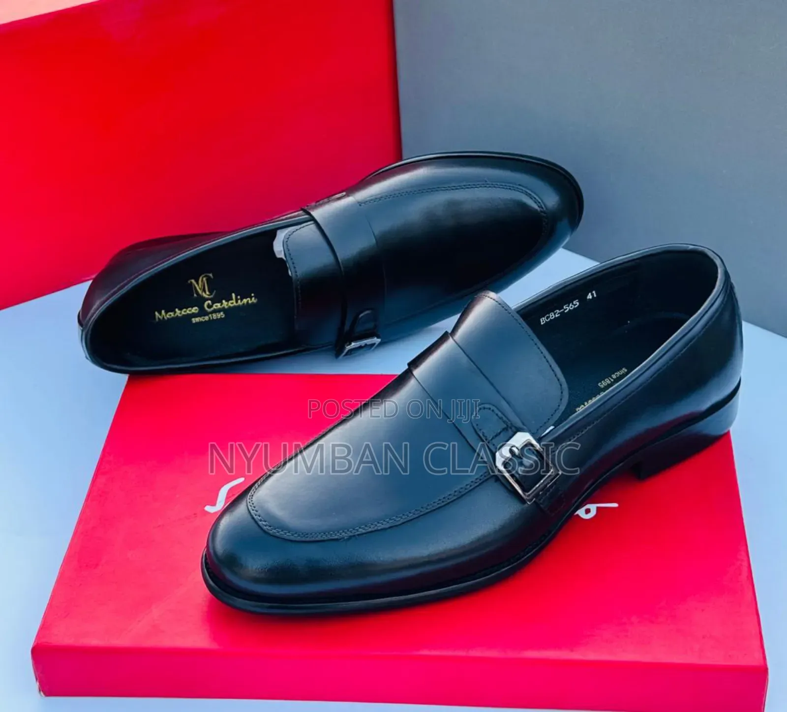 Single Lock Moccasin Shoes