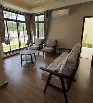 Furnished 2bdrm Villa in Oyster Bay for rent