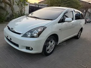 Toyota Wish 2012 White
