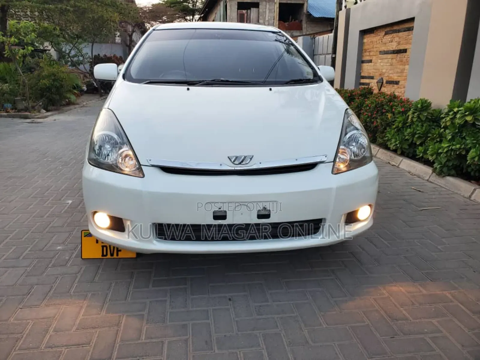 Toyota Wish 2012 White