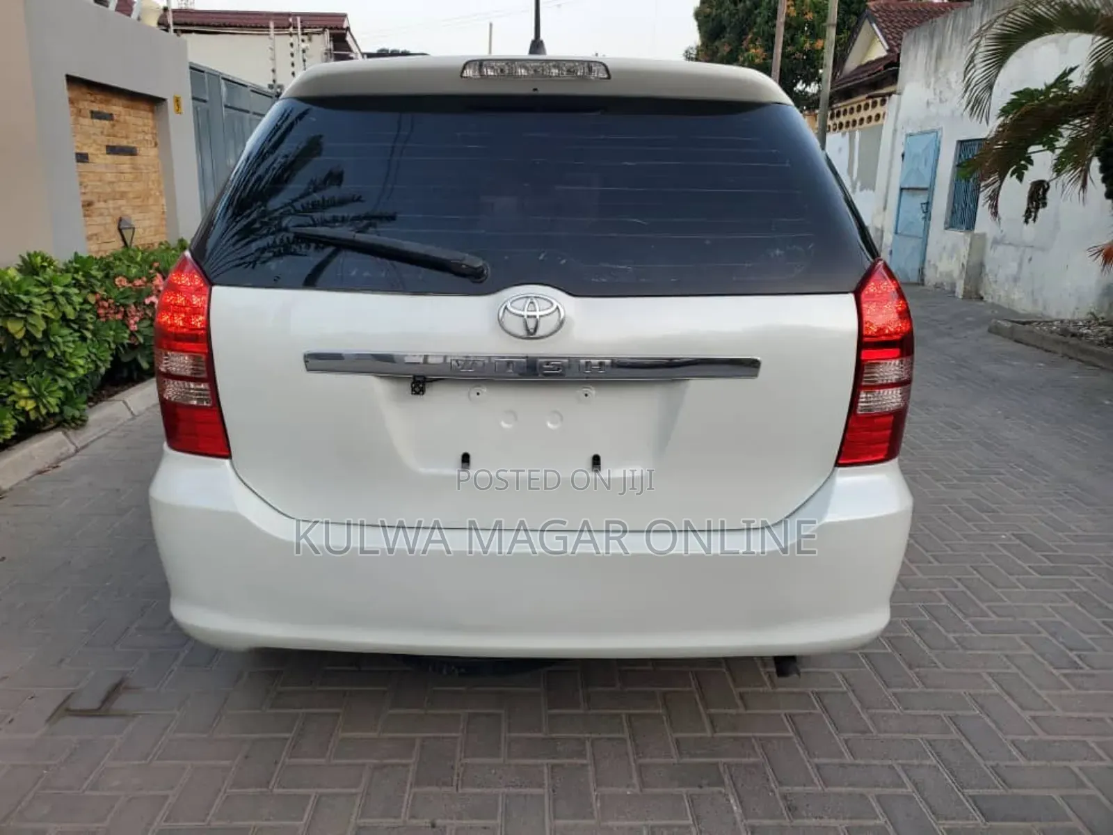 Toyota Wish 2012 White