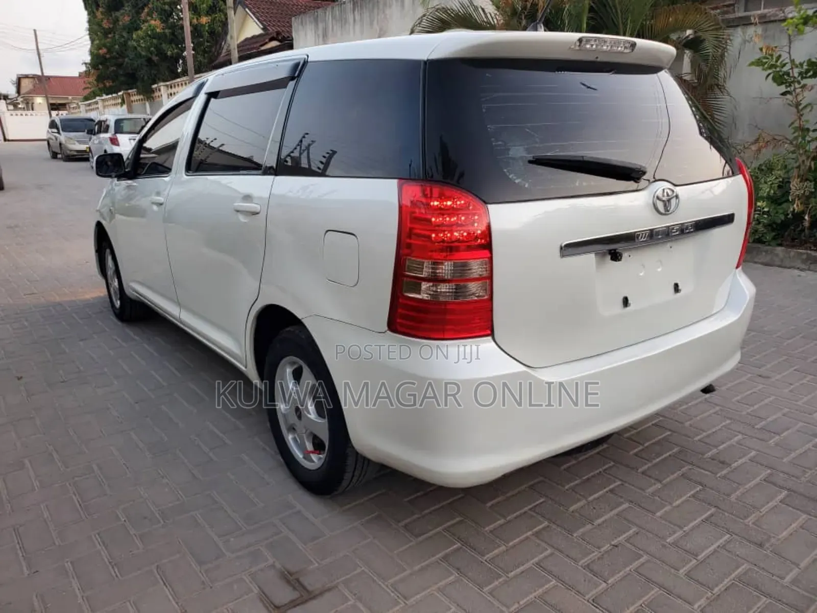 Toyota Wish 2012 White