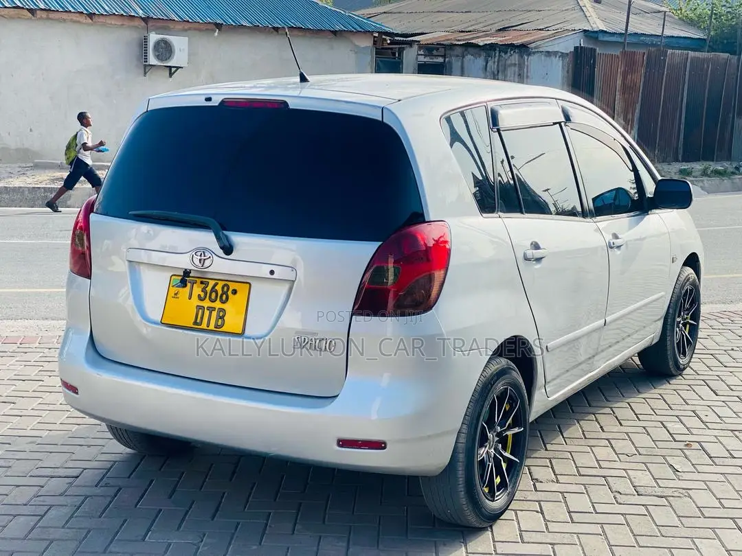 Toyota Corolla Spacio 2005 Silver
