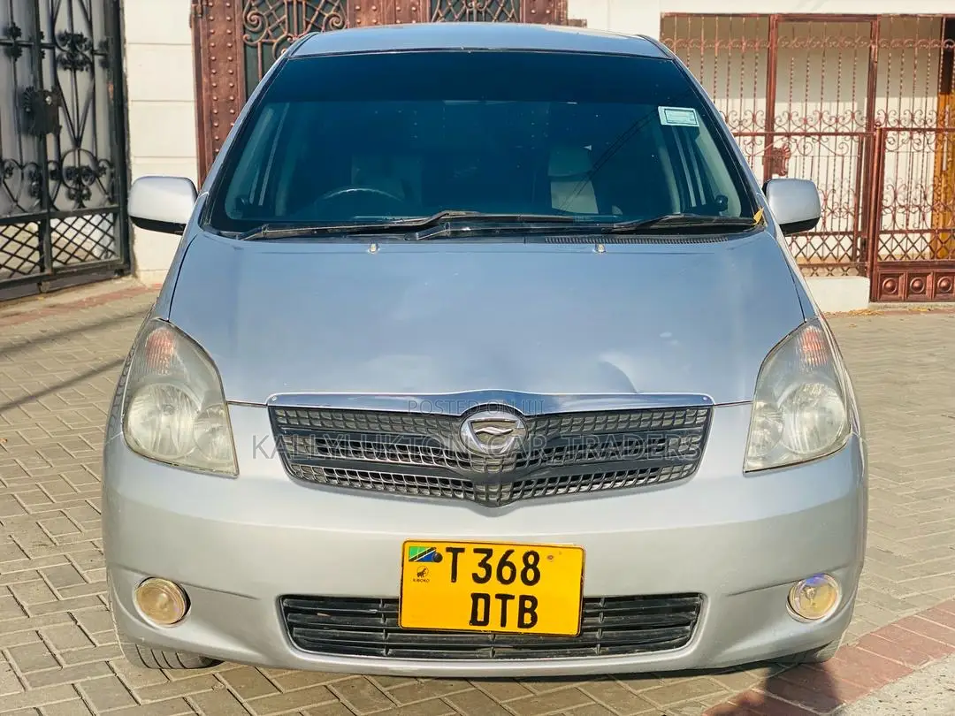 Toyota Corolla Spacio 2005 Silver