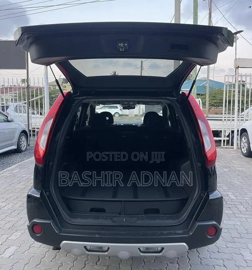Nissan X-Trail 2011 Matt Black