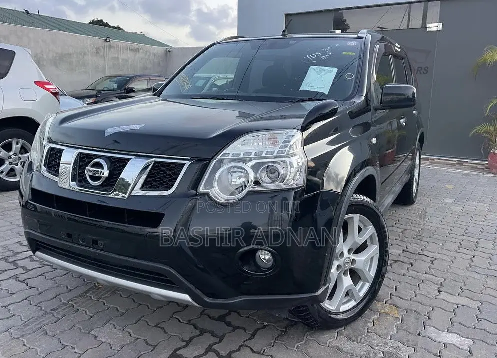 Nissan X-Trail 2011 Matt Black