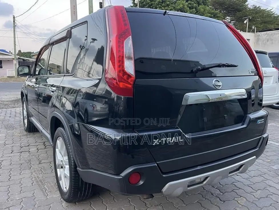 Nissan X-Trail 2011 Matt Black