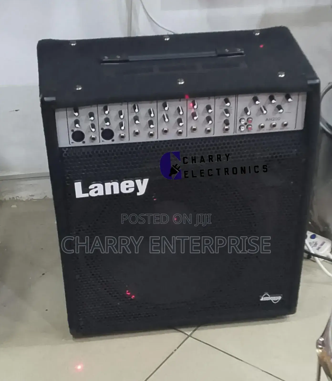 Original Laney Ah200 Profesional Bass Combo Powerful Speaker