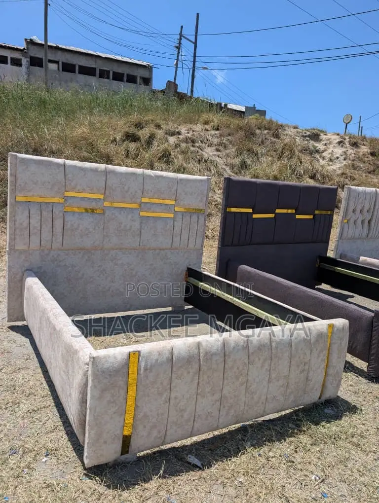 5/6 Bed Sofa Ujazooo Sahihi
