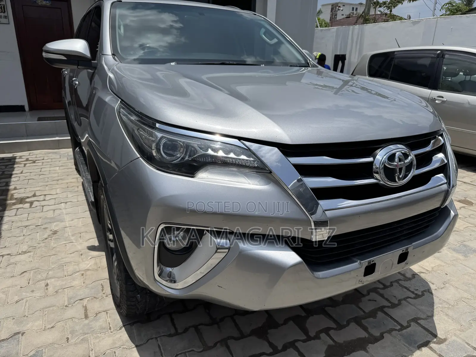 Toyota Fortuner 2019 Silver