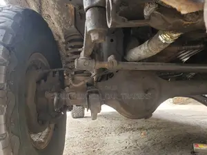 Toyota Land Cruiser 2004 Gold