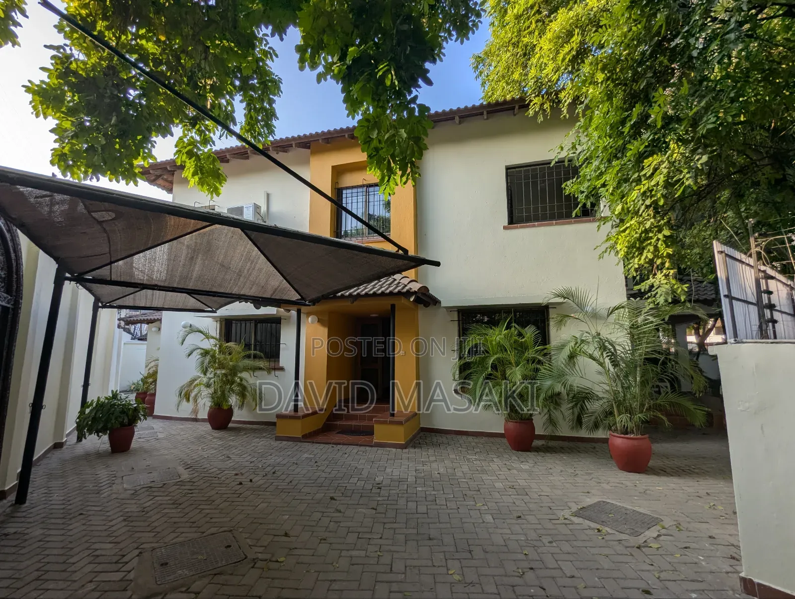 Furnished 4bdrm Villa in Cozy Home, Msasani for rent