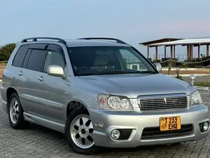 Toyota Kluger 2001 Silver
